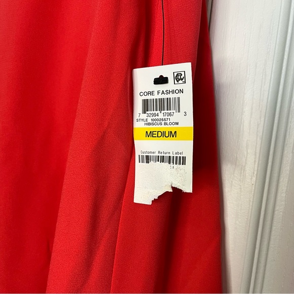 Red Sleeveless Layered Short Jumpsuit - Picture 3 of 5